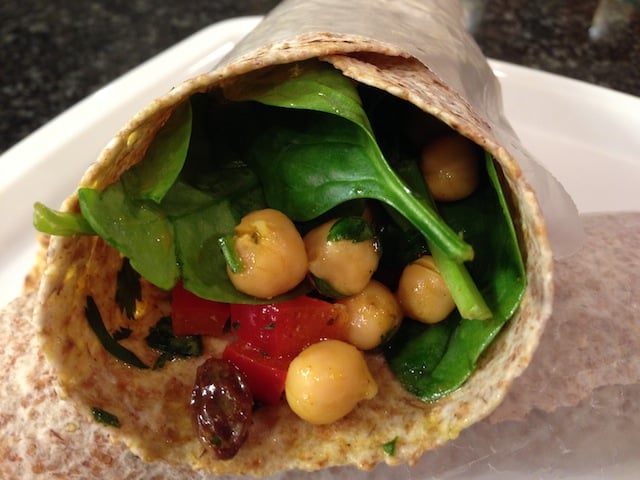 Chickpea Curry Wraps – Lunch On-The-Go!