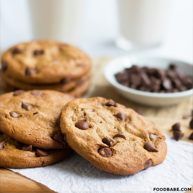Flourless Chocolate Chip Cookies {Gluten-Free and Amazing!}