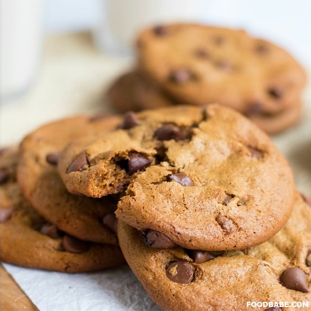 Flourless Chocolate Chip Cookies {Gluten-Free and Amazing!}