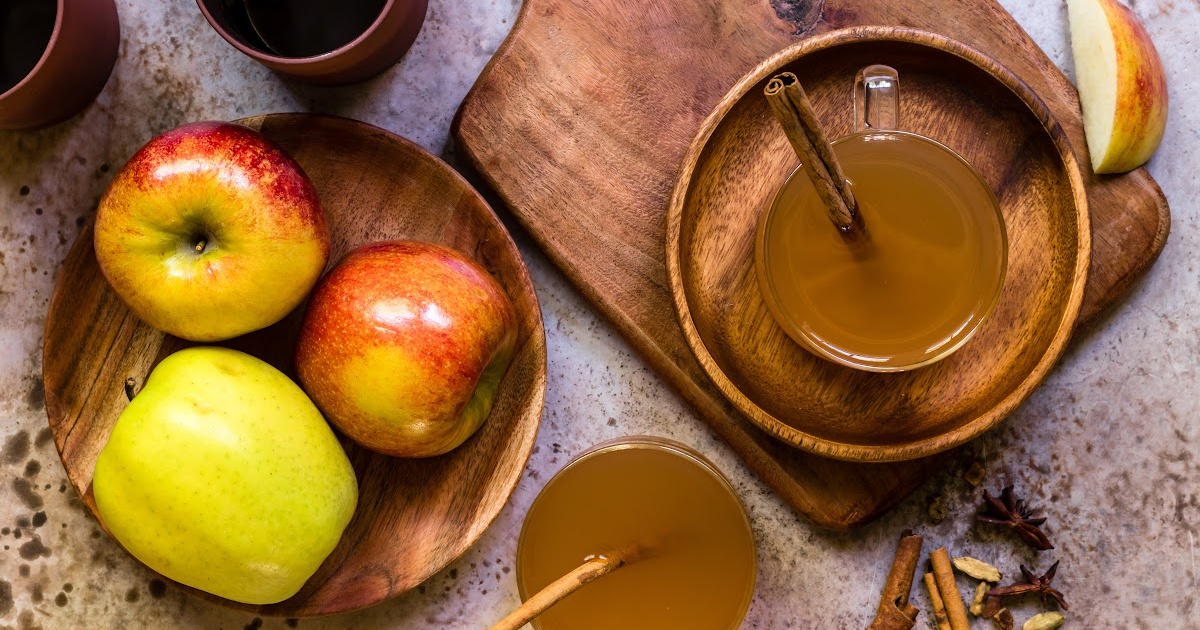 https://foodbabe.com/app/uploads/2023/09/hot-apple-cider-slow-cooker-recipe-facebook.jpg